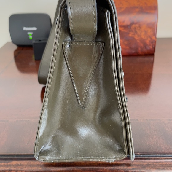 NEW KHAKI GREEN BAGUETTE PURSE - Picture 3 of 6